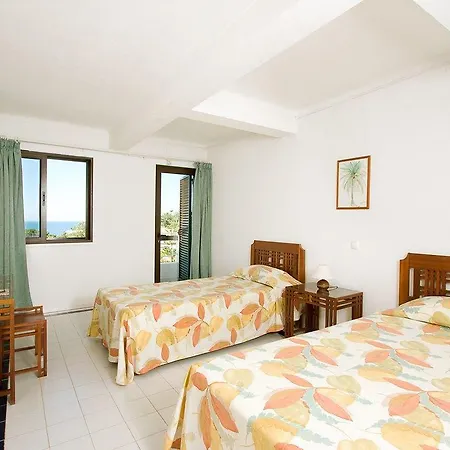 Do Parque מלון דירות 4*