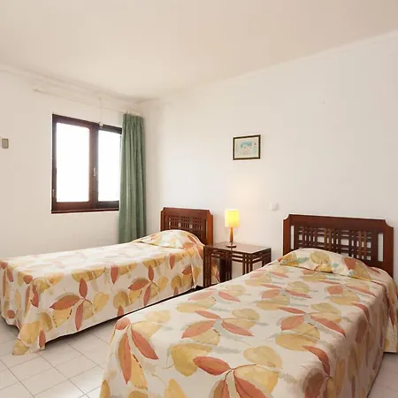 Do Parque מלון דירות 4*